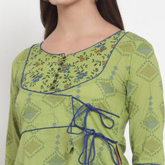 Indibelle Women Mahandi Green Cotton Floral Print Straight Kurta